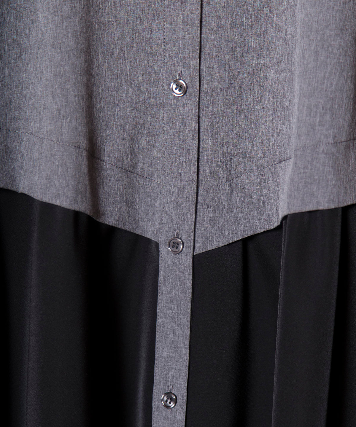 GRAY zoom