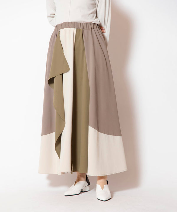 Color-blocked flared skirt