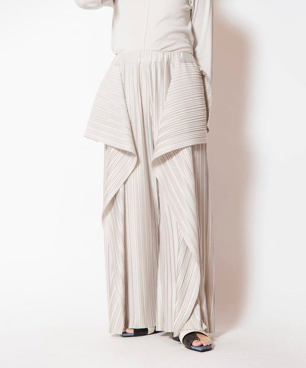Random pleat cascade pants