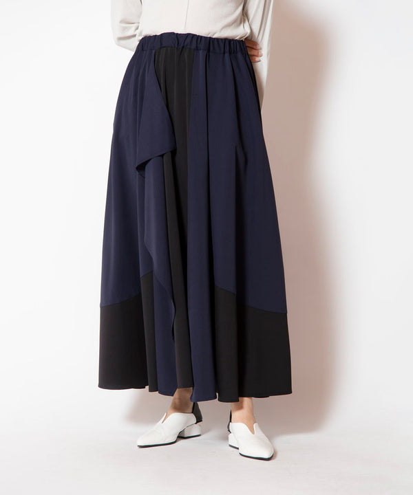 Color-blocked flared skirt