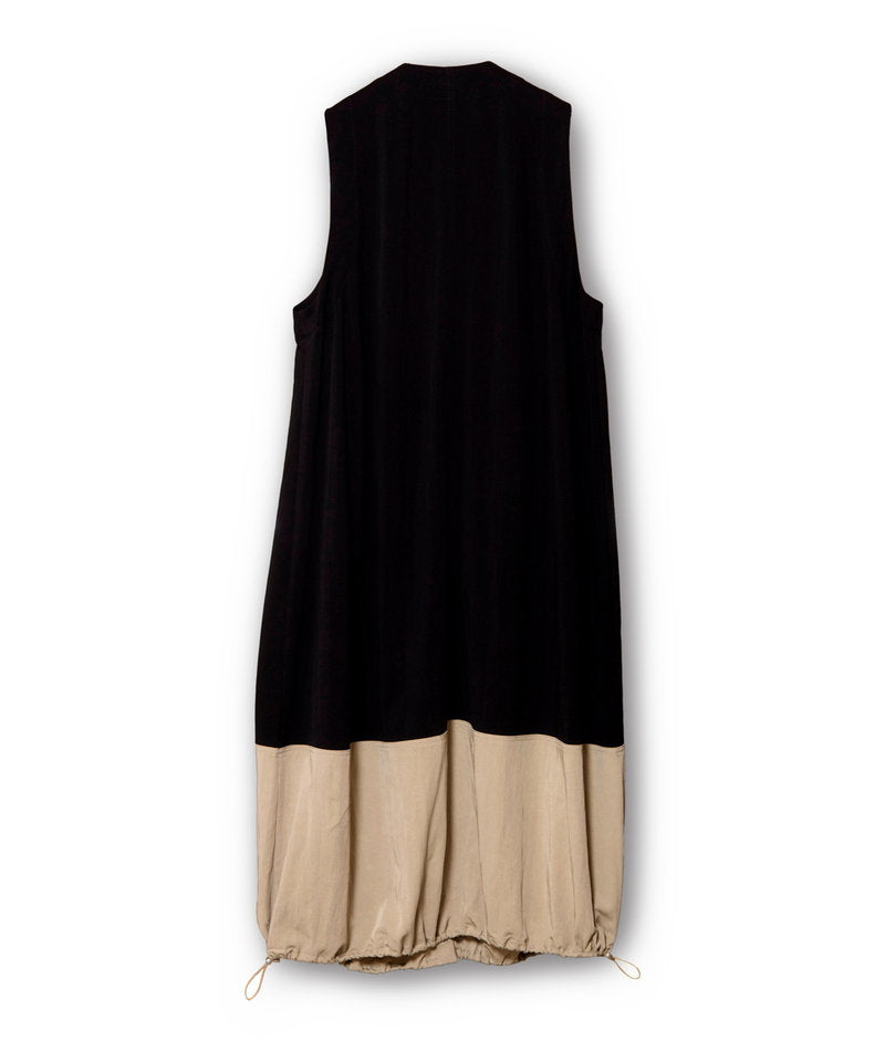 BEIGE×BLACK back