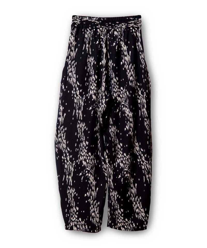 パンツ TATTOOFLASHPRINTMODERNDENIMWIDECUT34 プリントタックパンツ – OSMOSIS・NO ID.