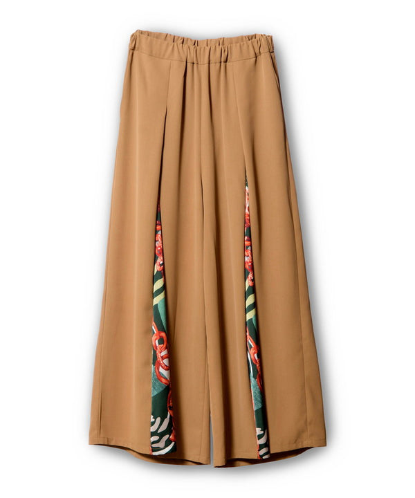 Switching Tuck Pants