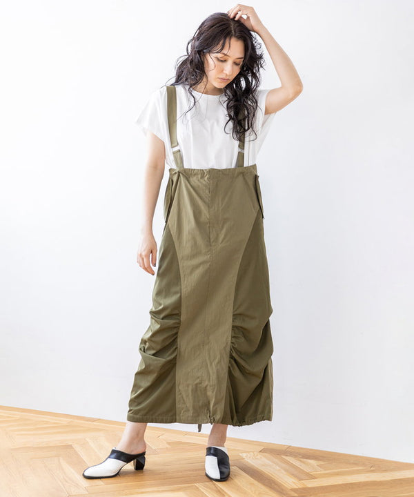 サスペンダー付ミリタリースカート