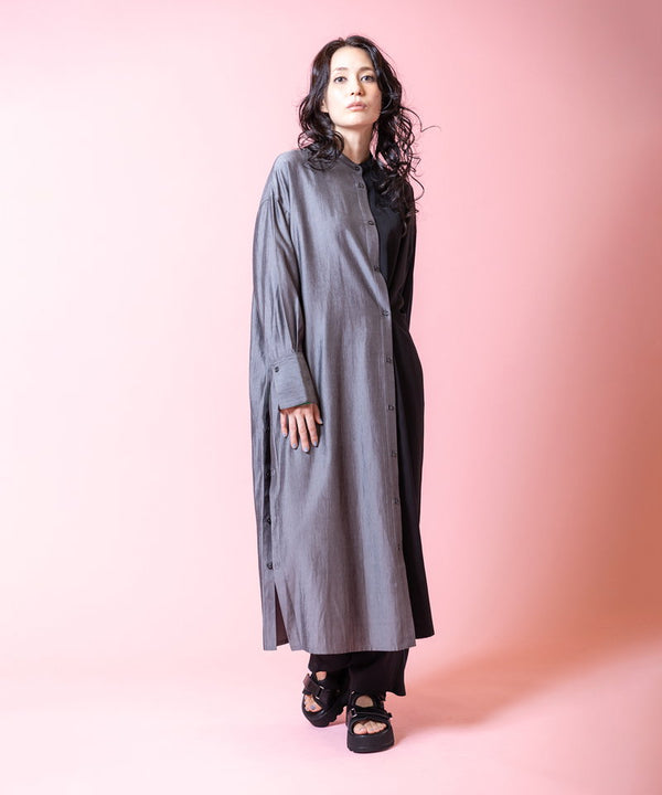 Two-tone button arrangement dress