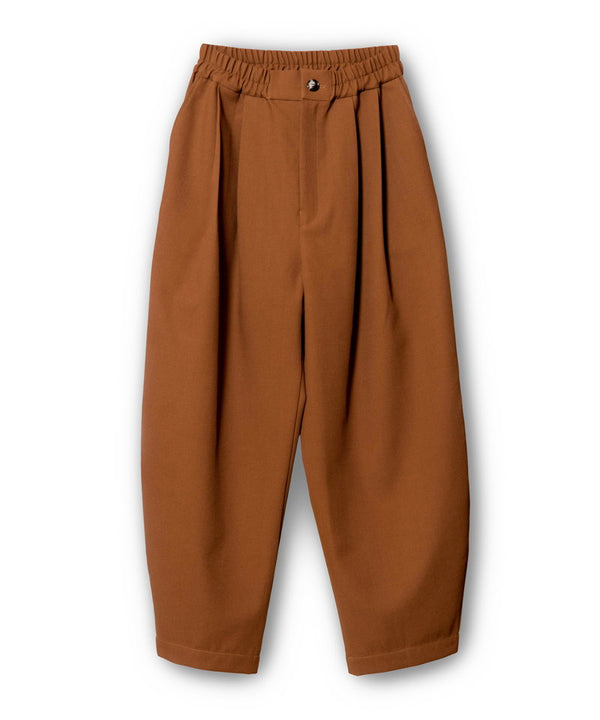 Tucked curve pants