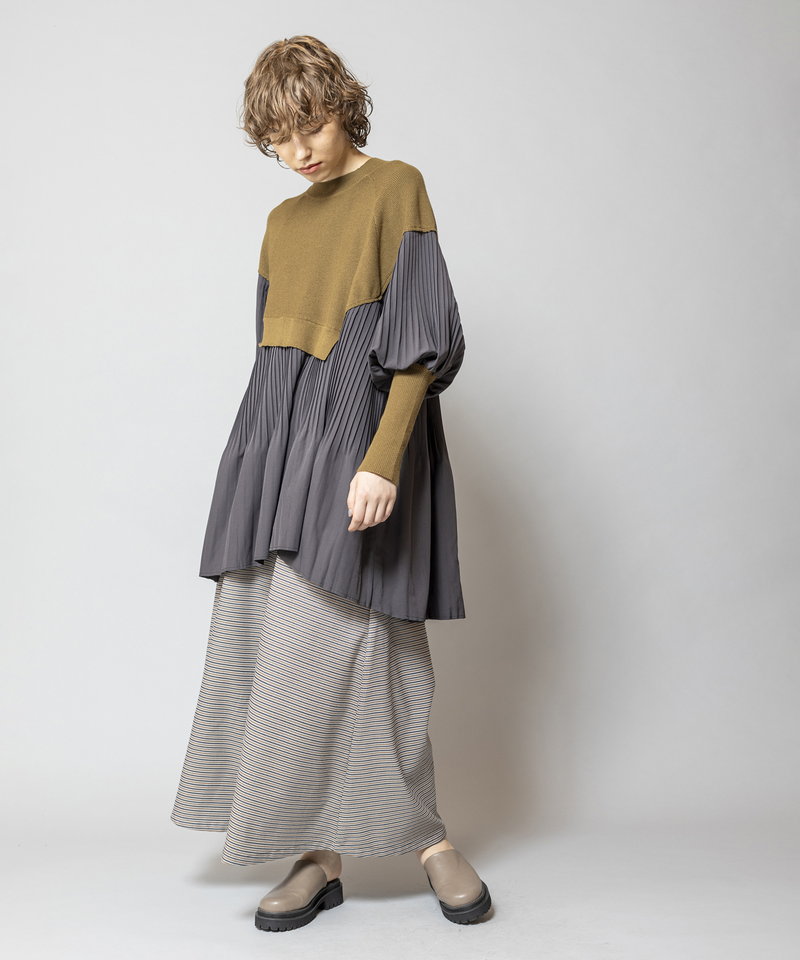 KHAKI styling