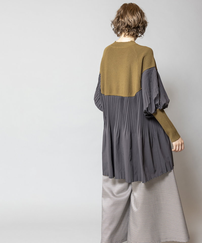 KHAKI styling