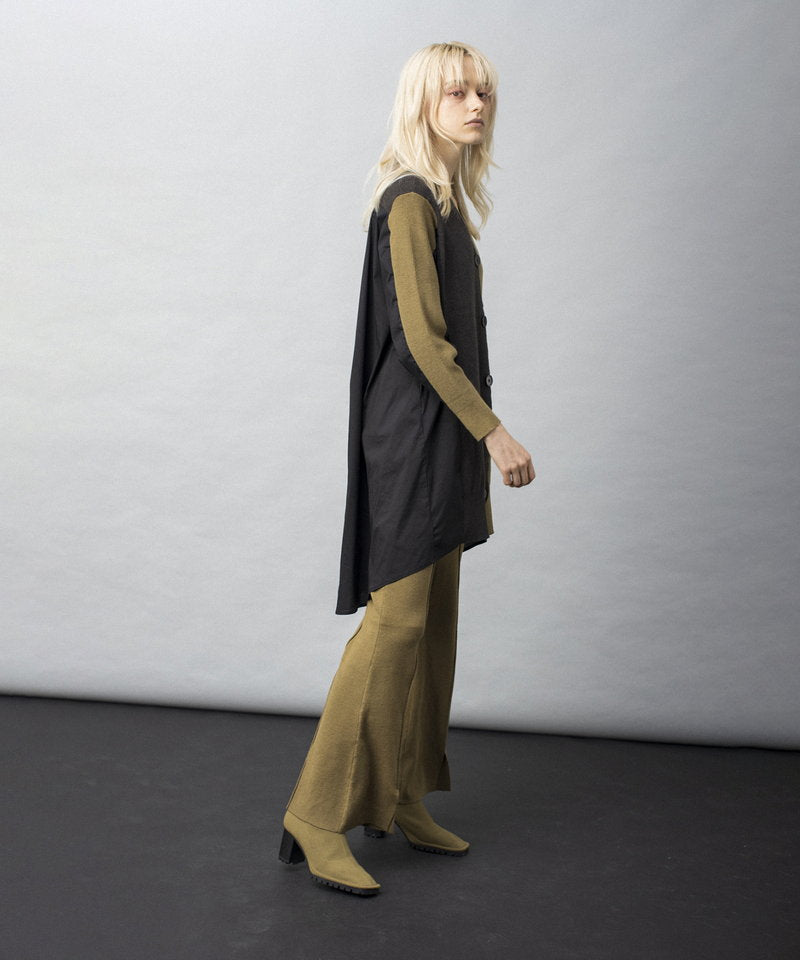 KHAKI styling