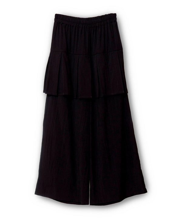 Tucked layered pants