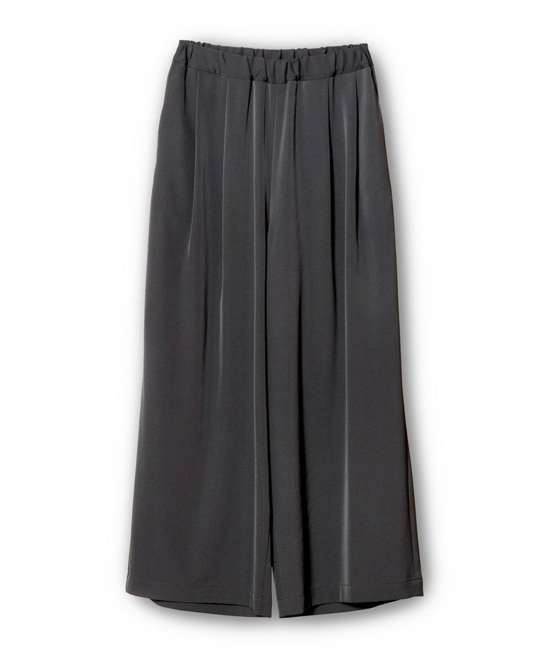 Tuck wide pants – OSMOSIS・NO ID.