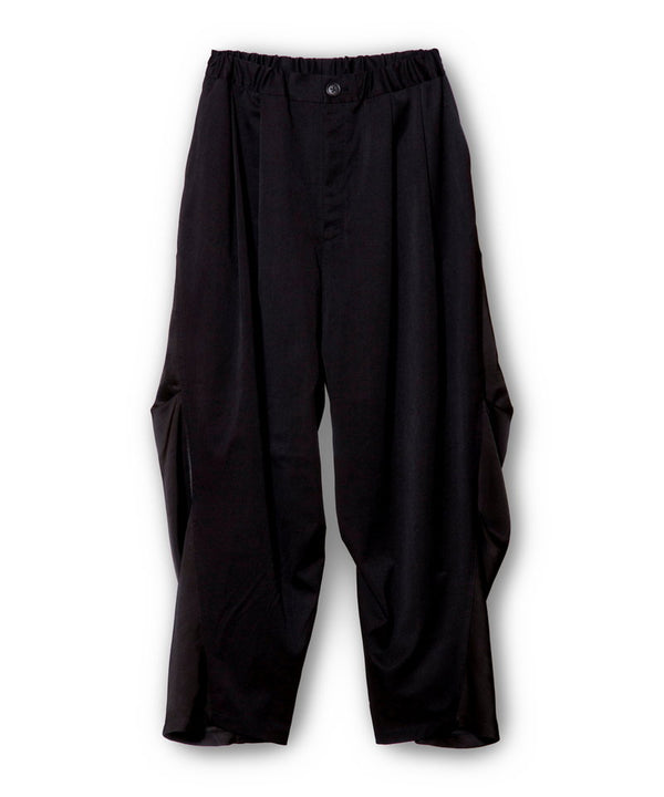 Tucked curve pants