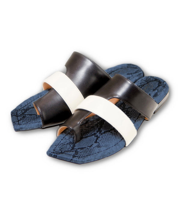 Thong sandals