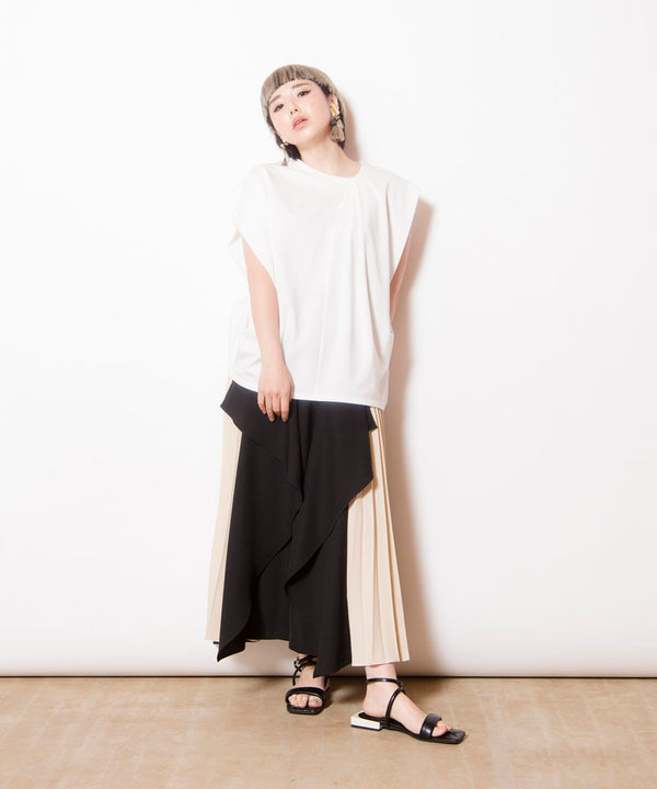 アシンメトリータックTシャツ