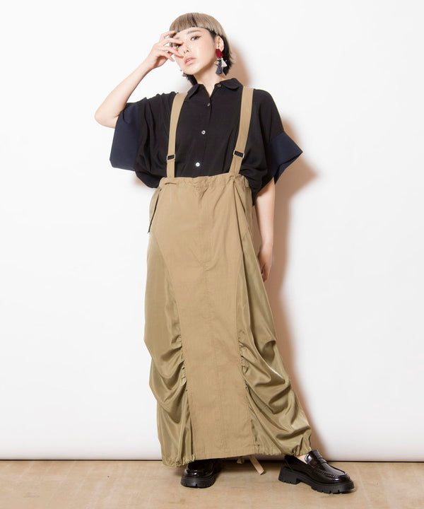 サスペンダー付ミリタリースカート