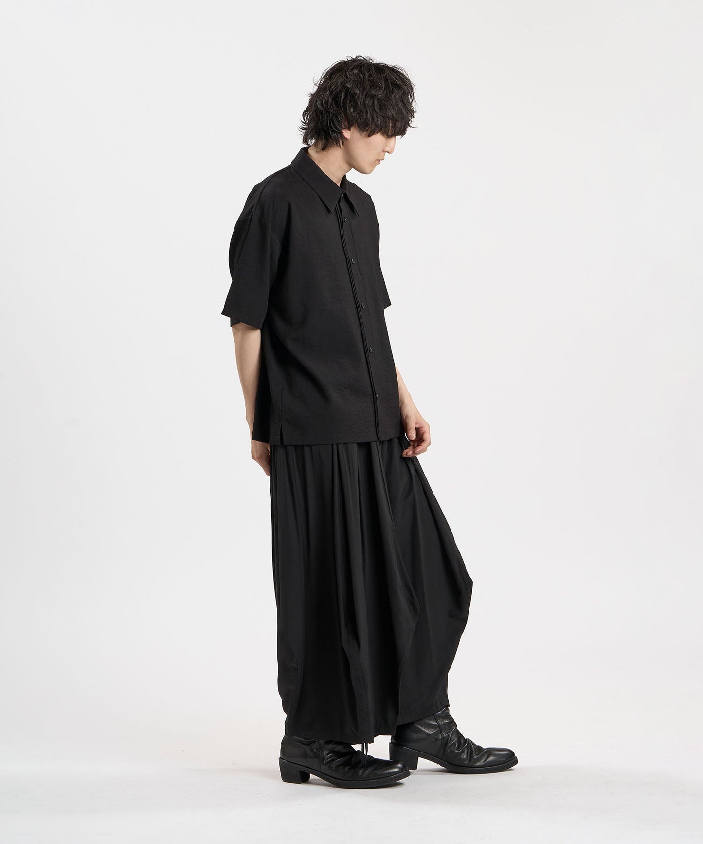 BLACK Model:H169cm