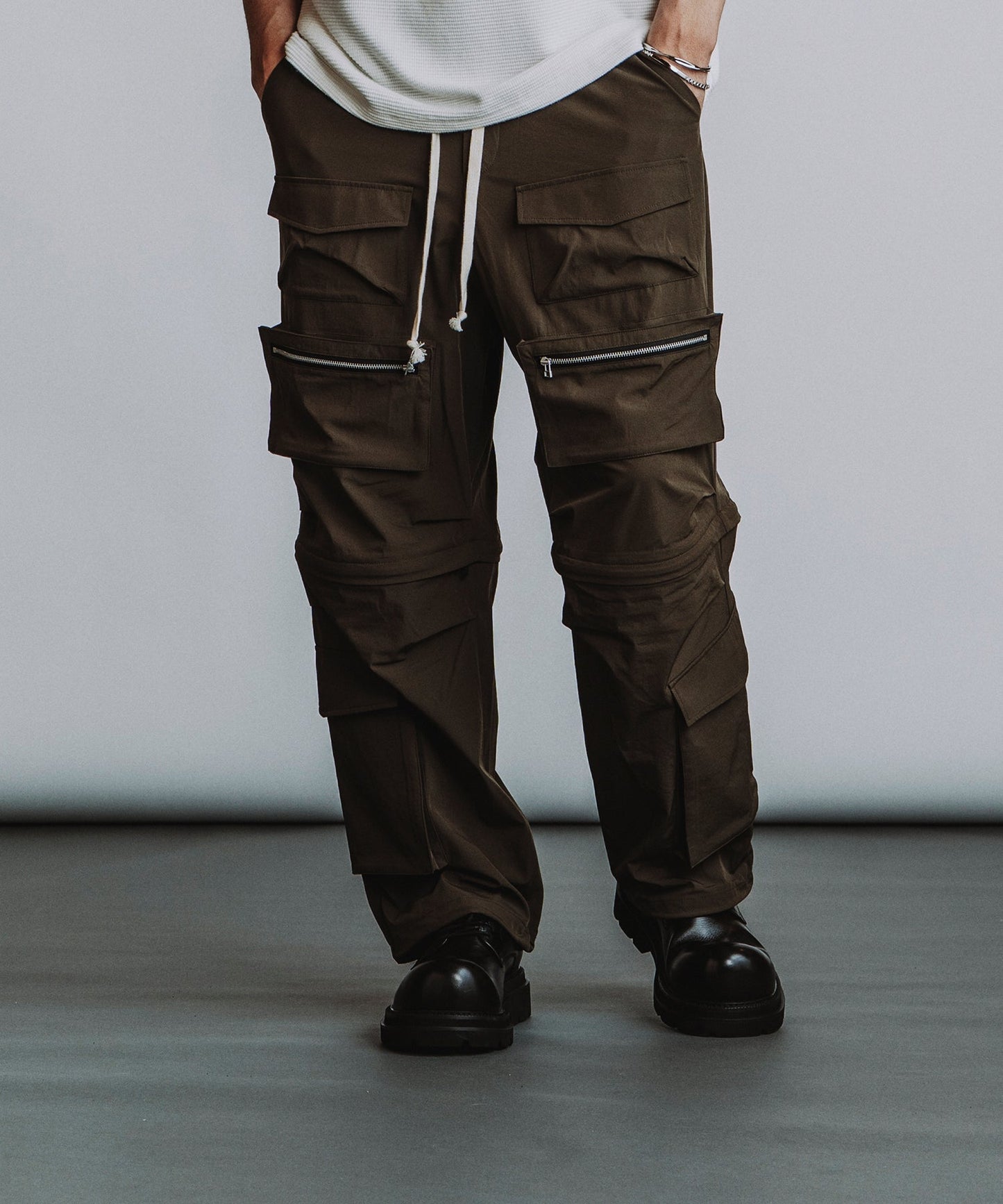 KHAKI Model:H182cm