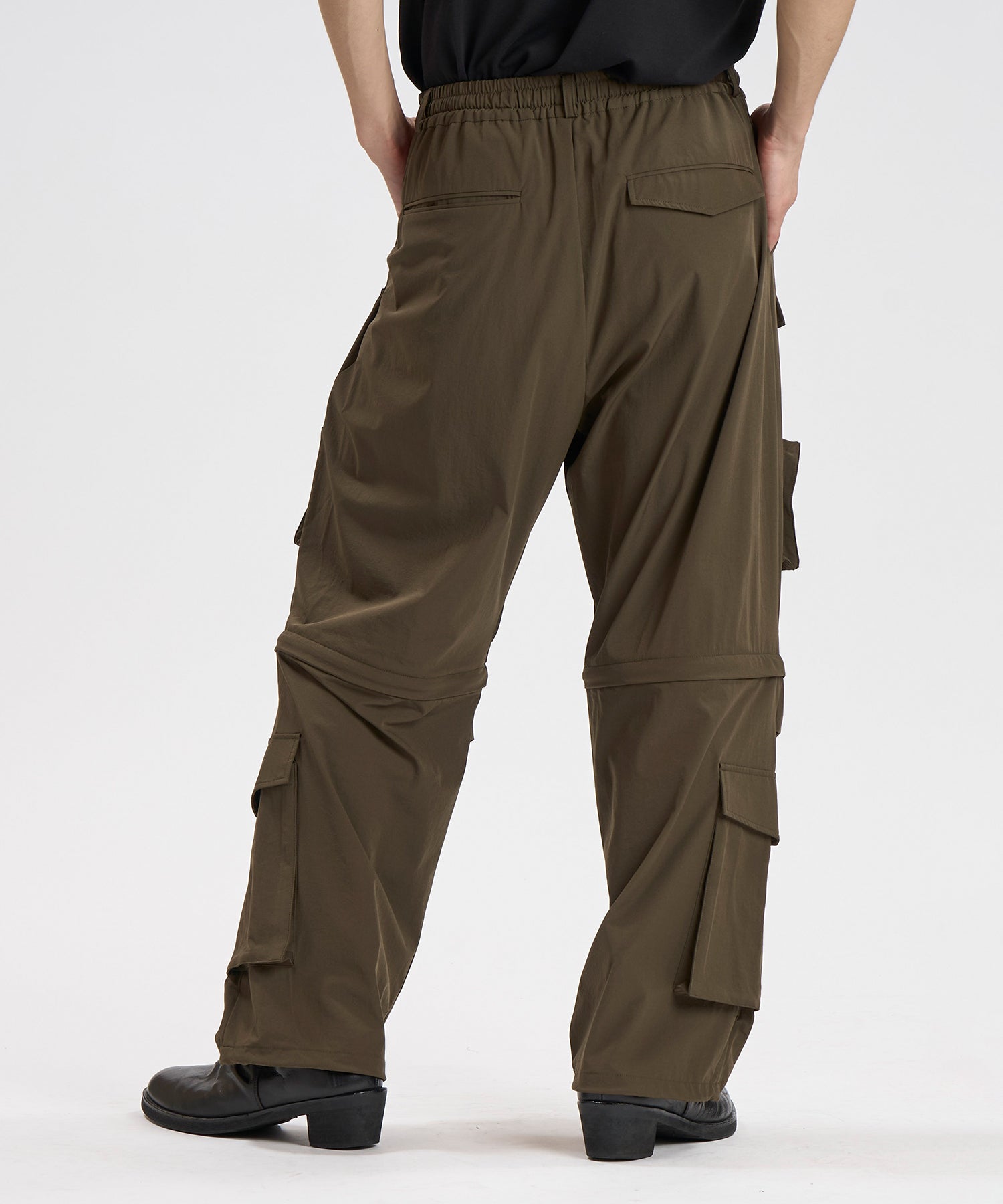 KHAKI