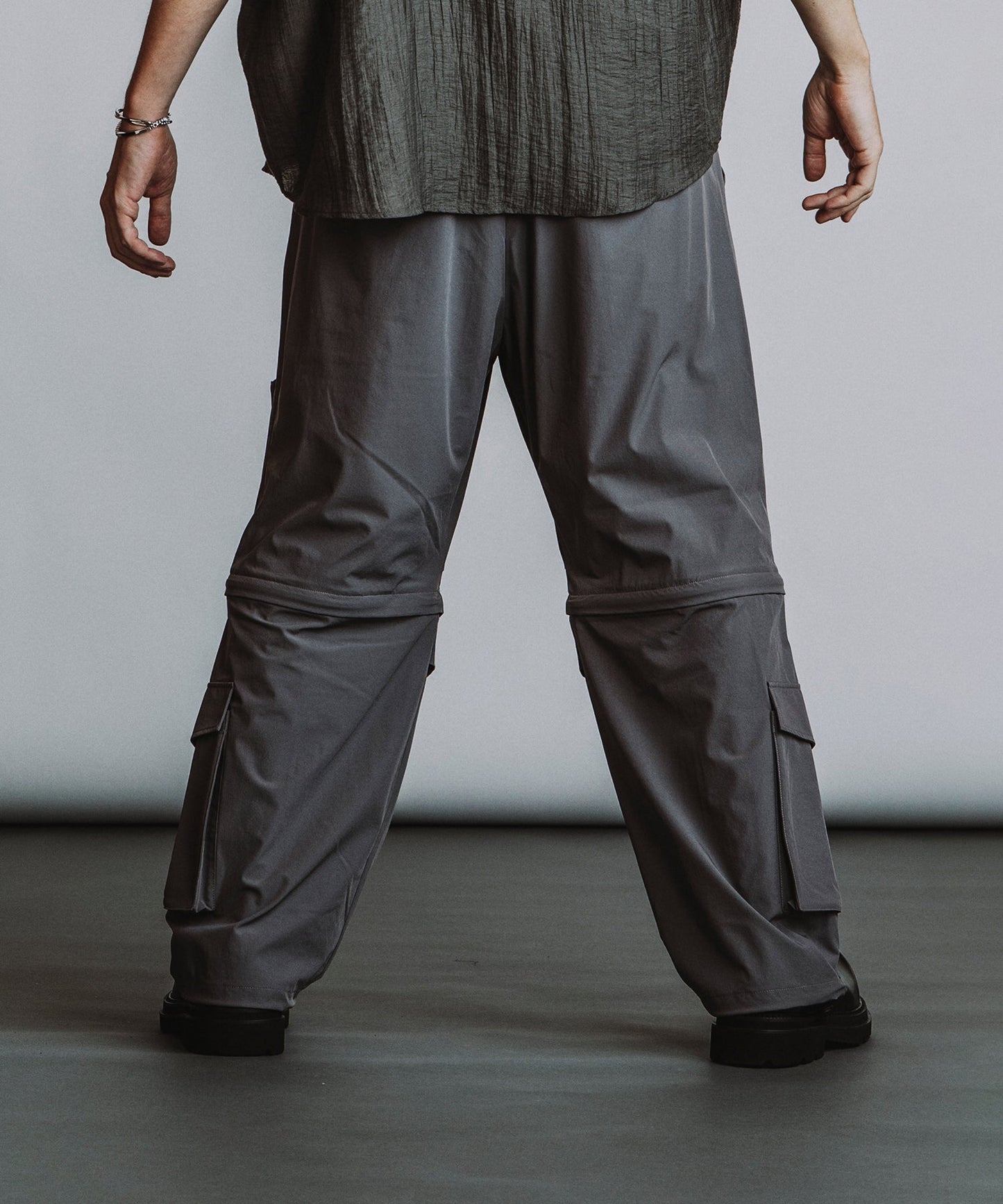 GRAY Model:H182cm