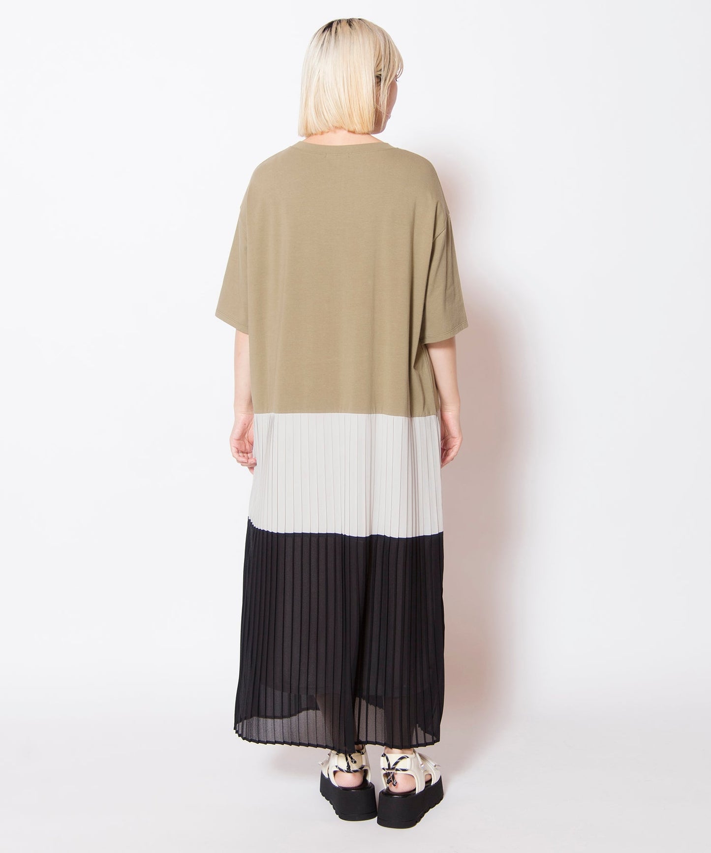 KHAKI styling(159cm)