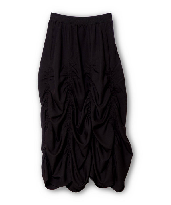 Gathered switching skirt