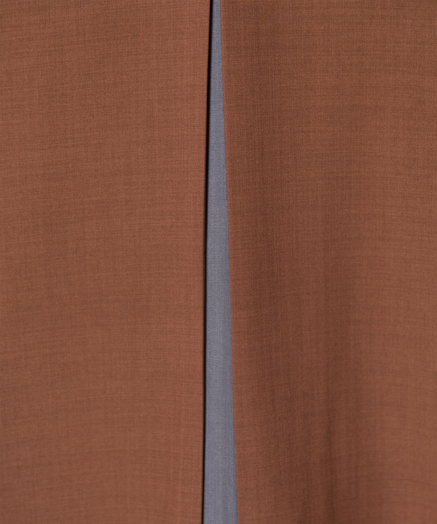 BROWN zoom