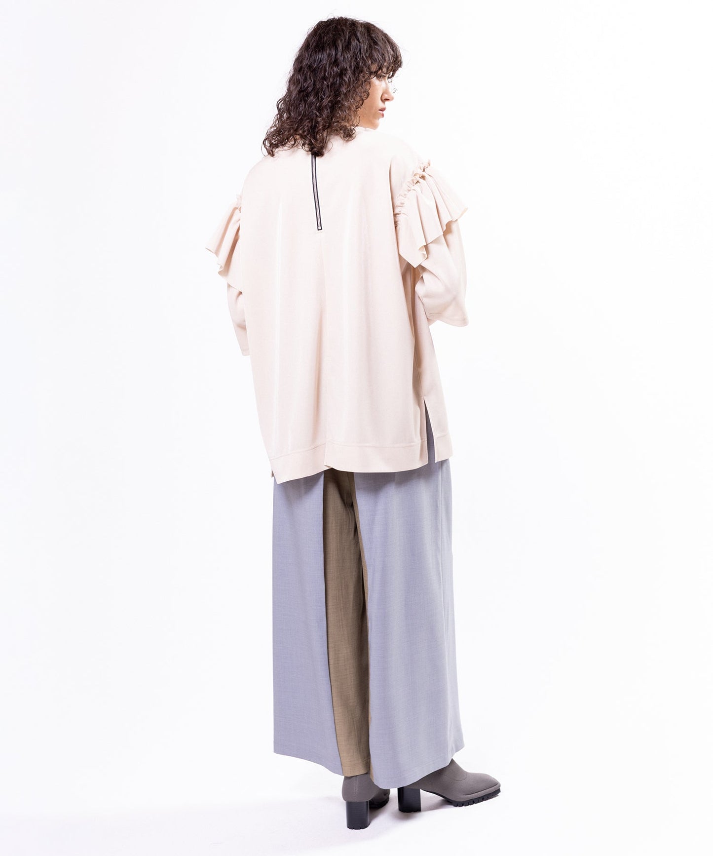 L.BEIGE styling