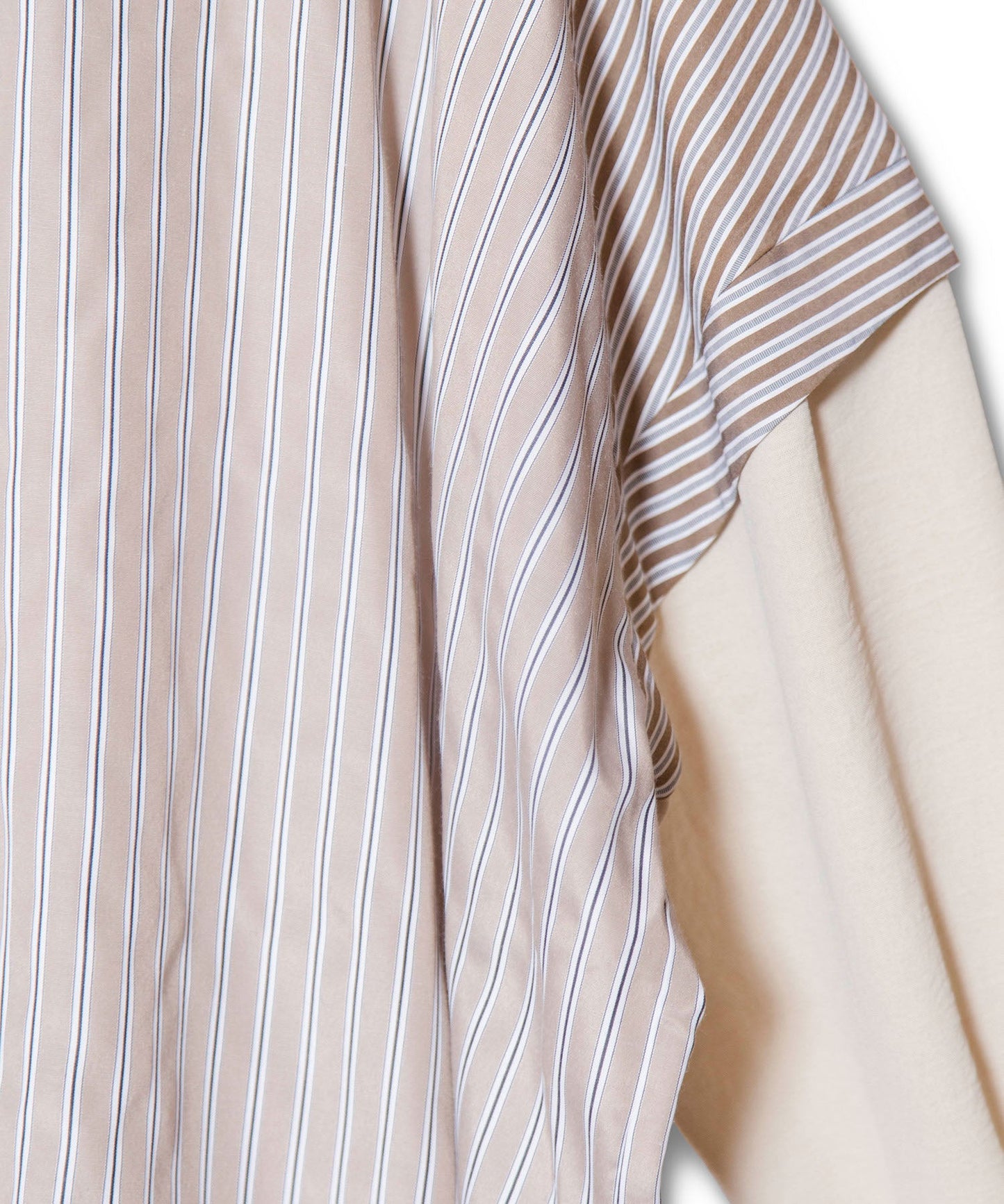 BEIGE zoom