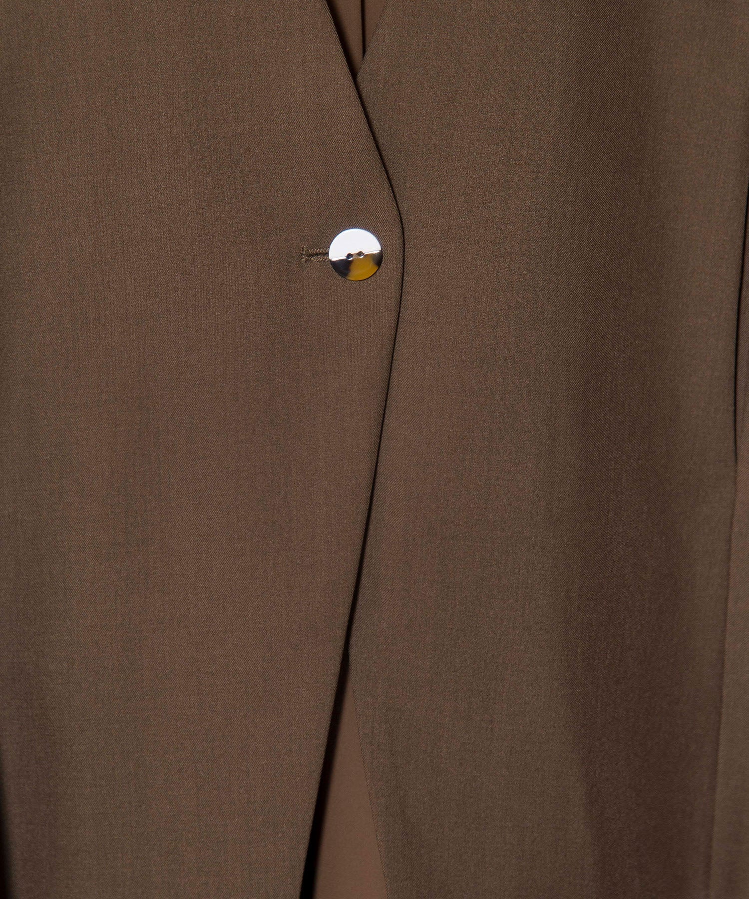 BROWN zoom