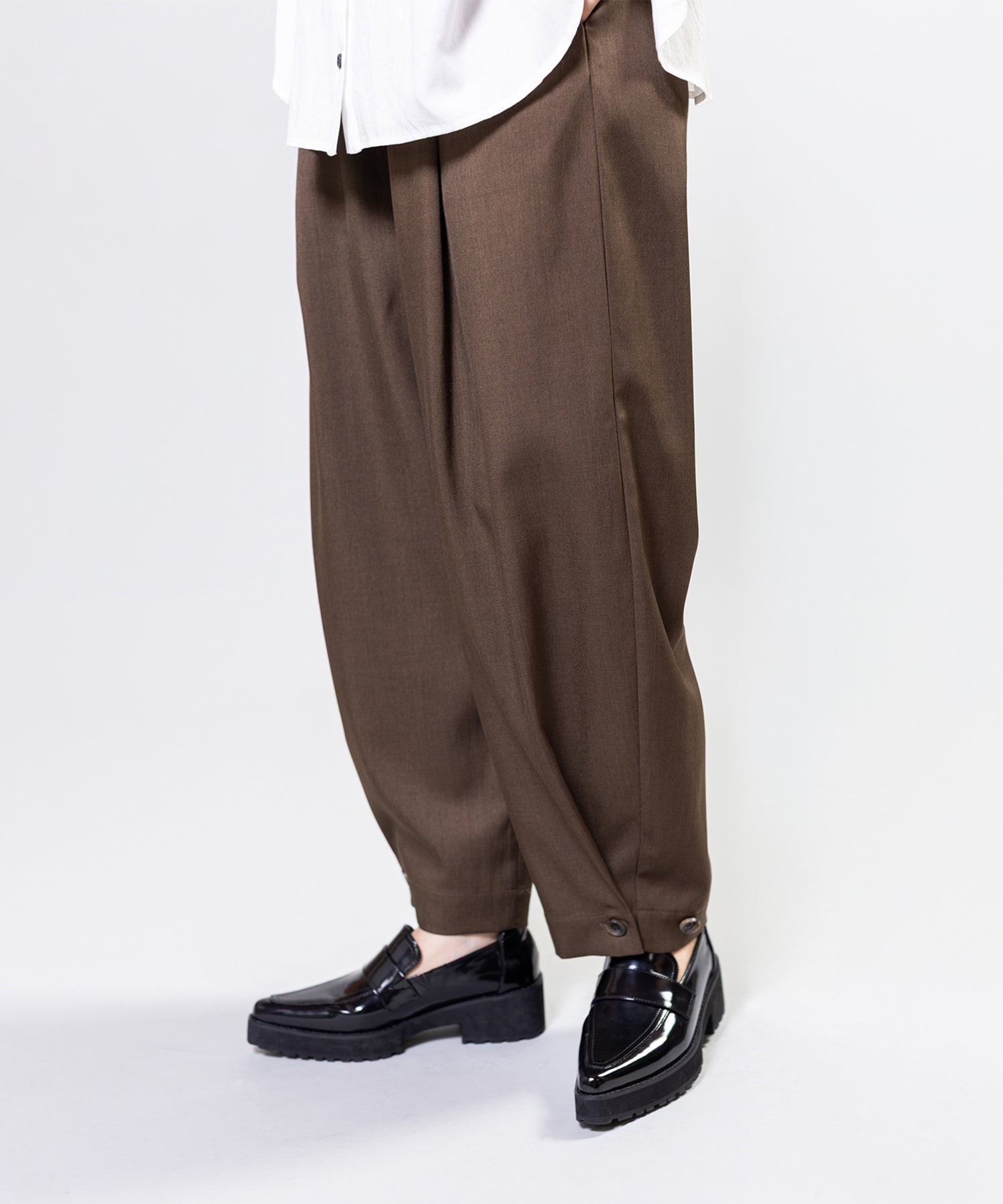 BROWN KHAKI styling(167cm)