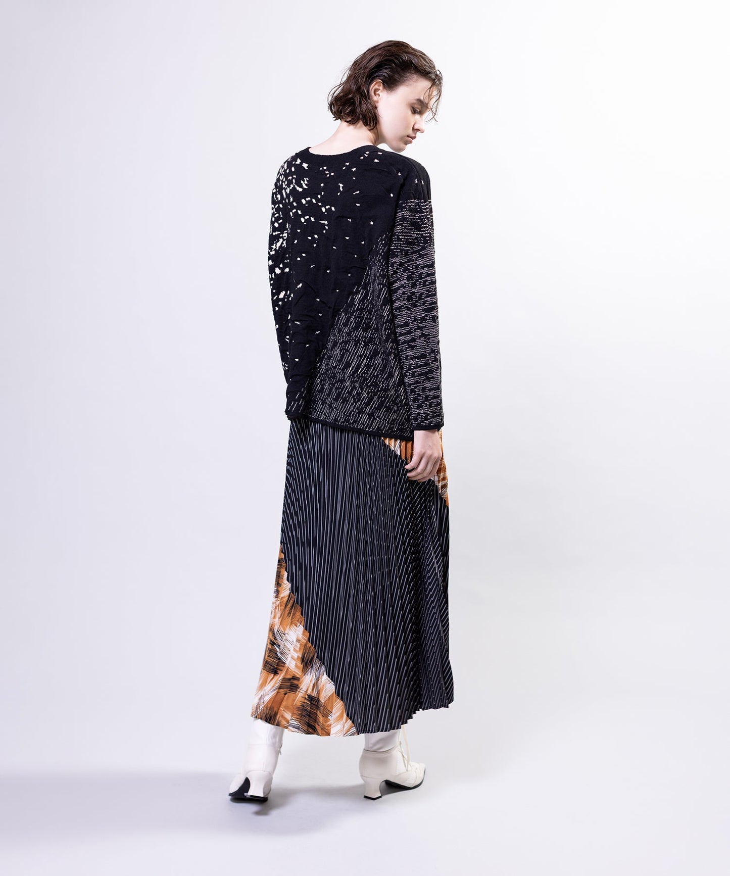 BEIGE×BLACK styling