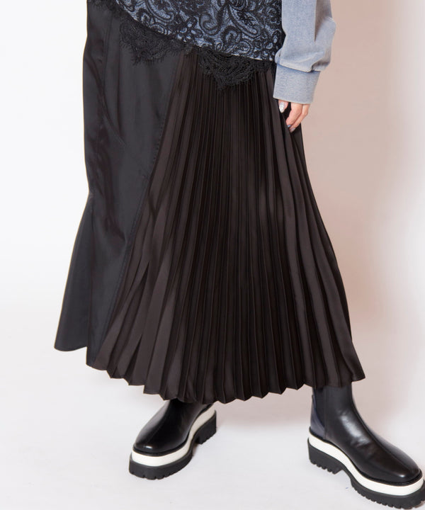 Pleated color-block skirt
