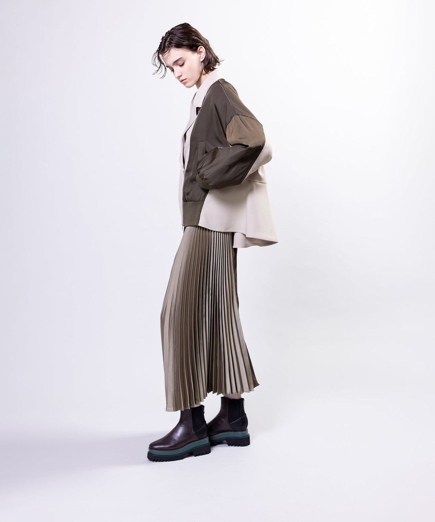 KHAKI styling