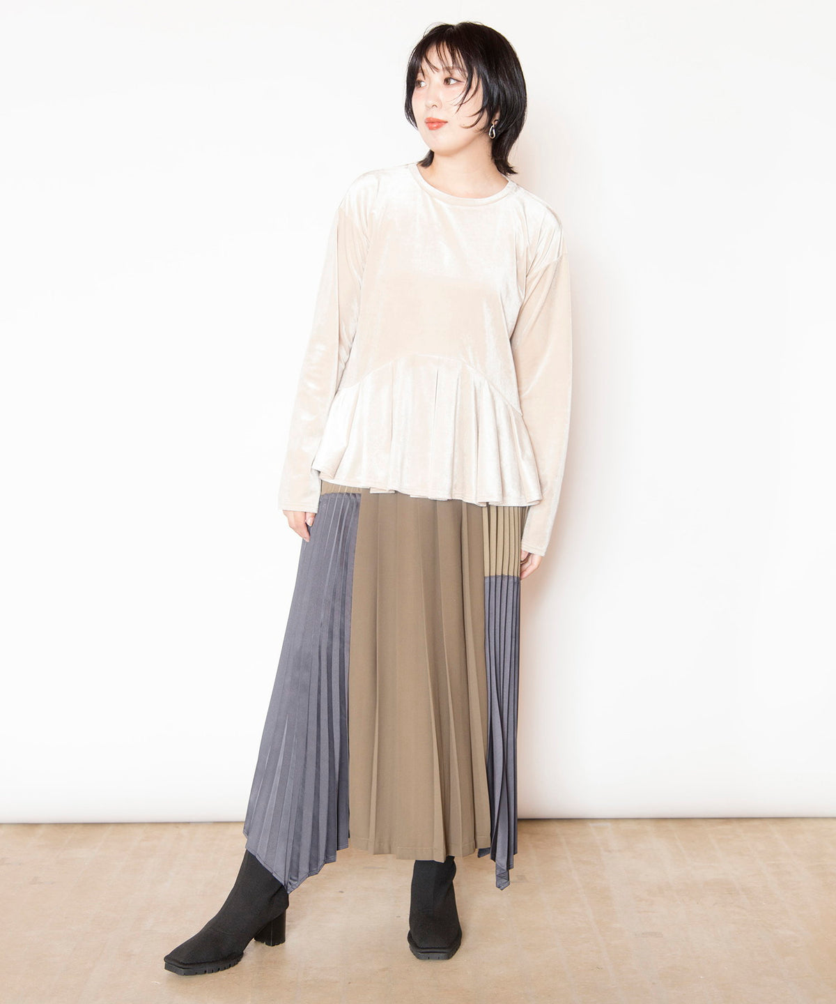 KHAKI styling(159cm)