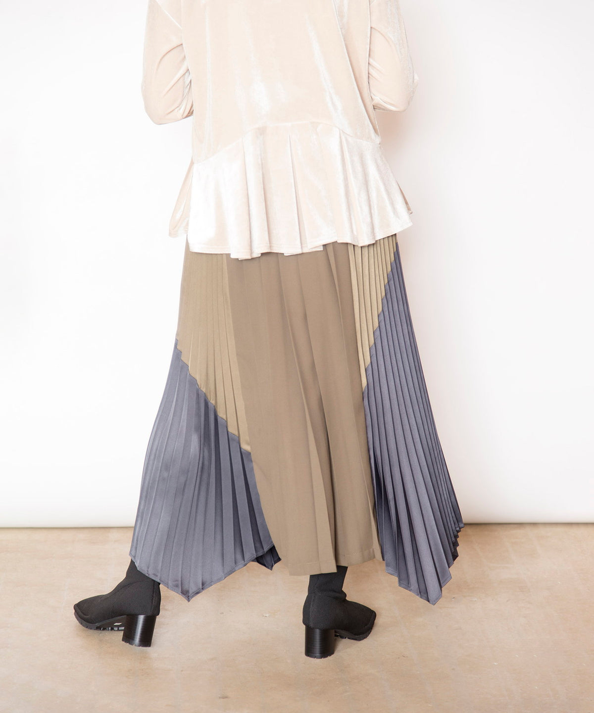 KHAKI styling(159cm)