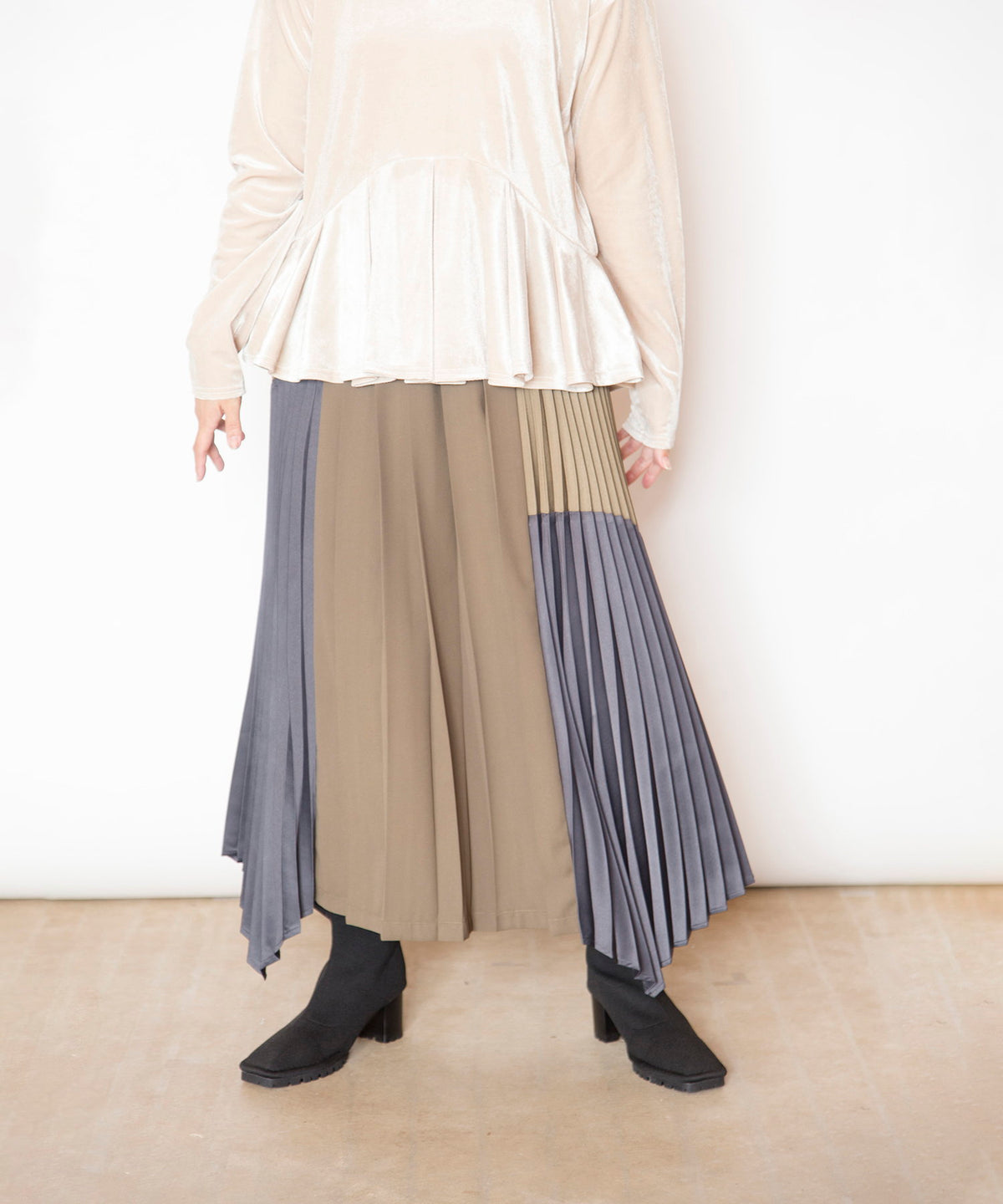 KHAKI styling(159cm)