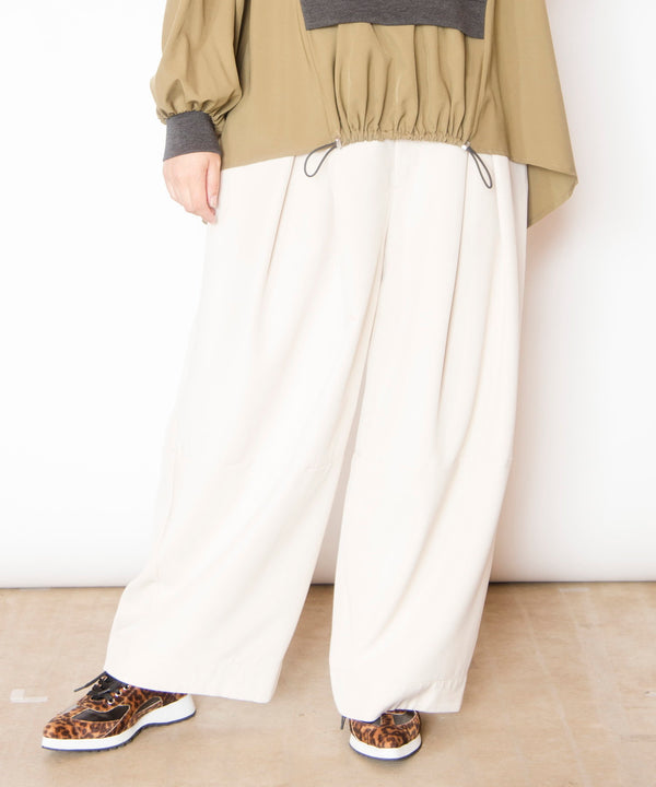 Tuck barrel pants