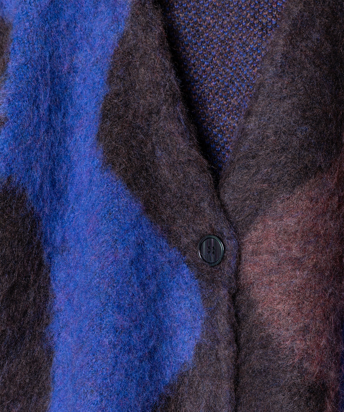 BROWN zoom