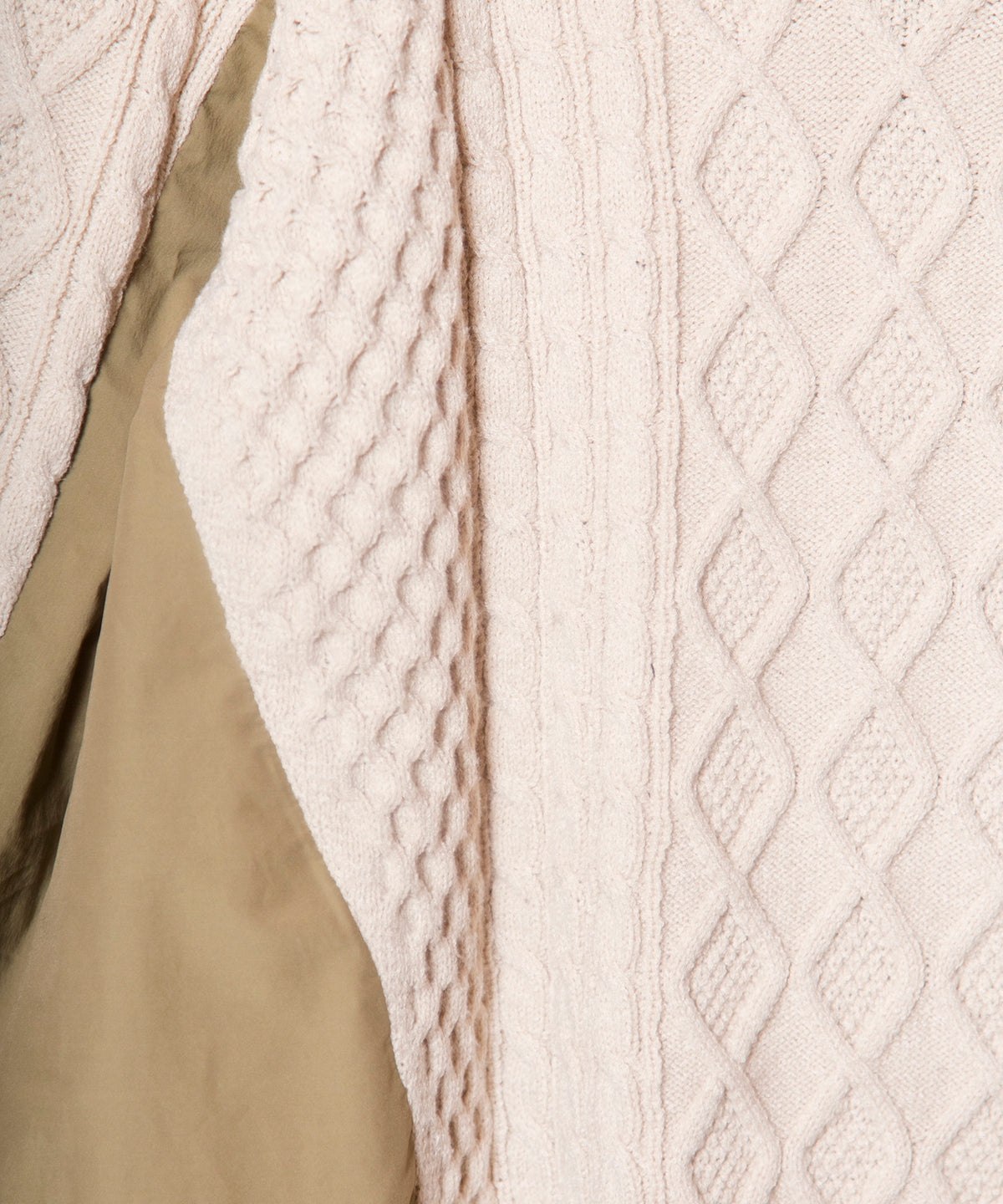 L.BEIGE zoom