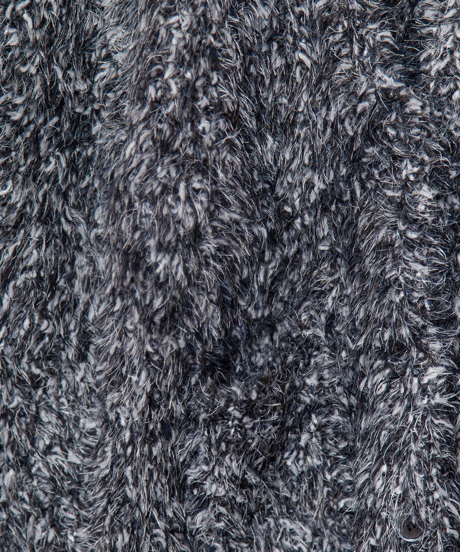 BLACK zoom