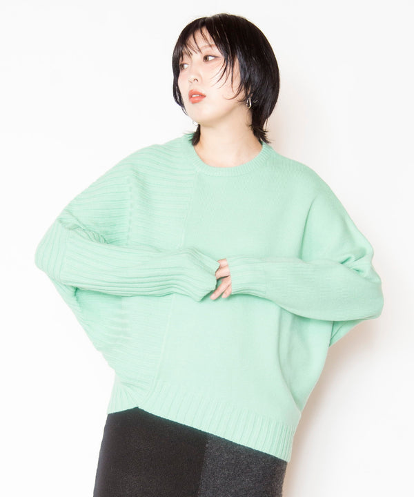 Asymmetrical knit pullover