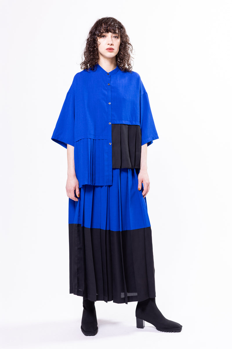 切替アシンメトリープリーツブラウス
